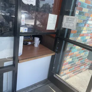 Front window pick up convenience