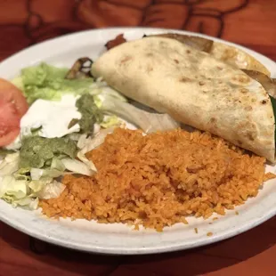 Quesadilla rellena (lunch)