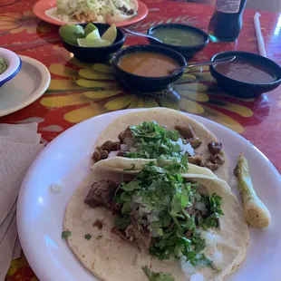 Tripita &amp; Lengua Tacos