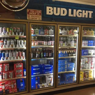 Cerveza Fria!  Cold Beer!