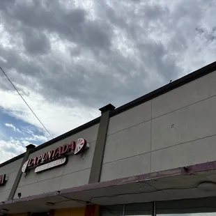 the outside of the restaurant