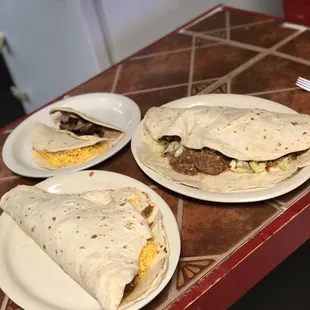 Super taco along side with regular tacos