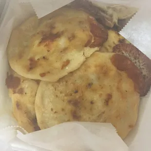 Called in some pupusas to go.