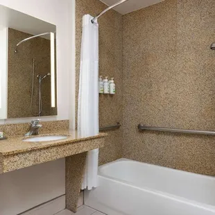 Guest room bath