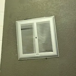 One screw holding us up.