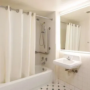 accessible bath