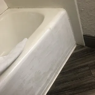 Bathtub seen better days