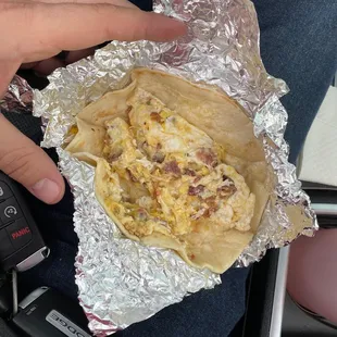 Bacon egg flour taco