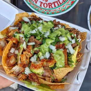 asada and chicharron nachos