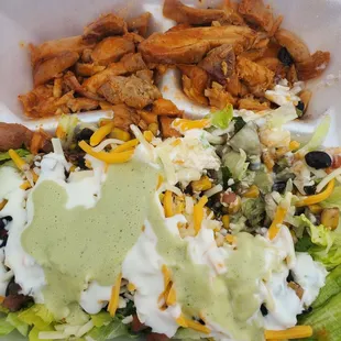 Spicy chicken bowl with avocado sauce