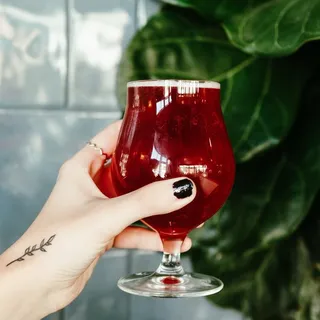 Nitro Hibiscus Tea
