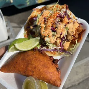 Empanada &amp; taco