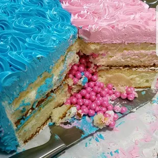 Such a fun way to find out my baby&apos;s gender!!