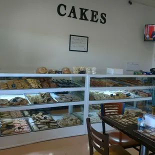 the bakery&apos;s interior