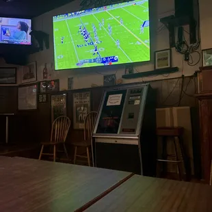 Big screen for games