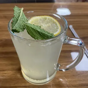 Mint lemonade