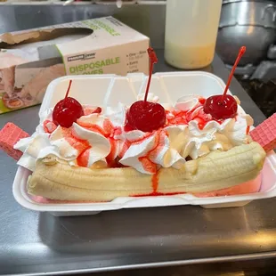  a banana split