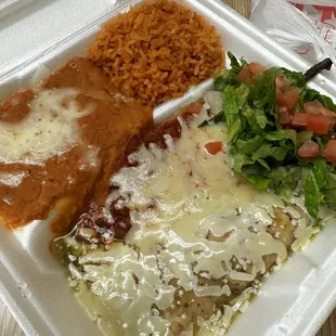 1 Chile Relleno y 1 Enchilada verde de Pollo