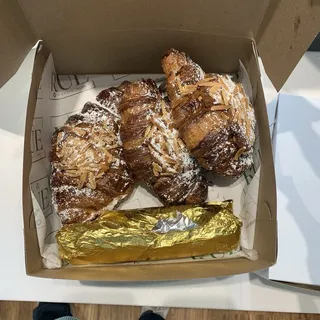 Almond Croissant