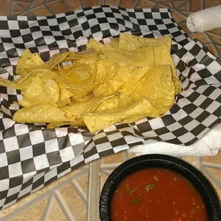 Fresh chips delicious salsa. This is mild.