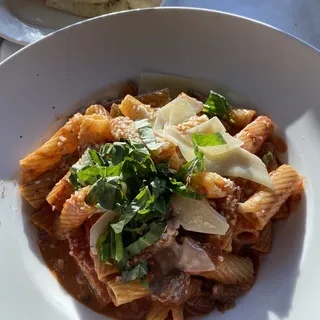 Rigatoni Filetto al Barbera