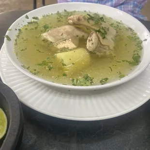 Caldo de gallina