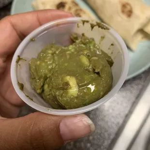 Love you, La Salita, but I think you can do better than charging $3 for this old guacamole. I would not have even accepted this for free.