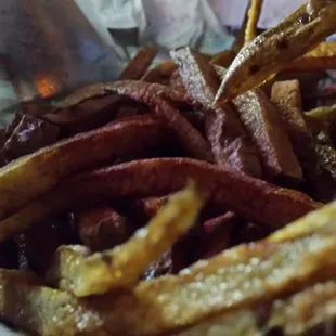 Fresh cut french fries....... I know this because I watched her cut them in the back.