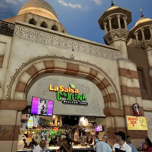 the outside of the restaurant