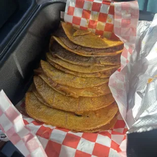 6 pack tacos before we munch