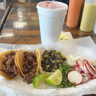 Fajita &amp; huitlacoche tacos