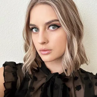 Corinne S.