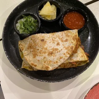 Carne Quesadilla