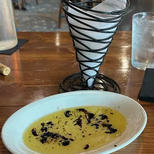 Reduced Balsamic Vinegar &amp; Olive Oil w/ bread