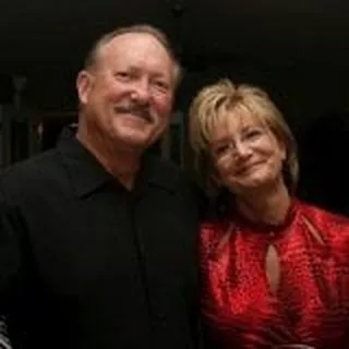 Mike M.
