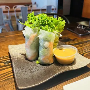 Lá Sen Vietnamese Grill