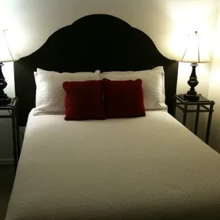 Room 5 - second bed.