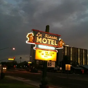 La Siesta Motel