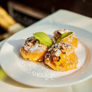 Croquenbouche, La Sirène Soho French Restaurant