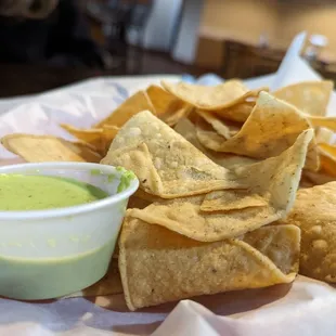 tortilla and guacamole