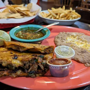 Quesabirria tacos