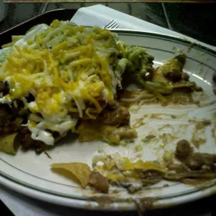 1/2 order (left) Carnitas Nachos