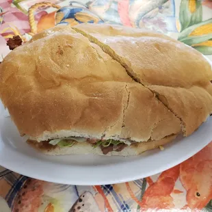 torta con milanesa de pollo (Mexican breaded chicken sub)