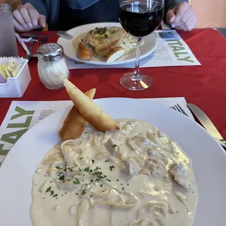 Chicken Fettuccine Alfredo