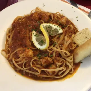 Linguine Shrimp Fra Diavolo