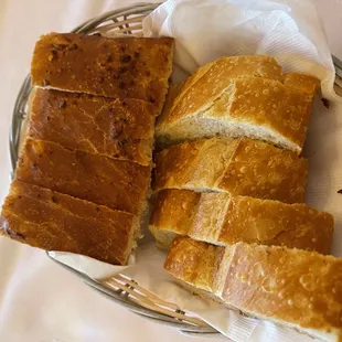 Complimentary sourdough and focaccia bread at La Strada in San Pablo.