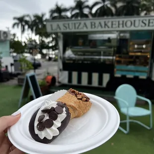 Delicious cannoli