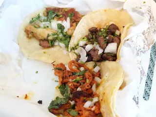 Tacos N Beer Spot