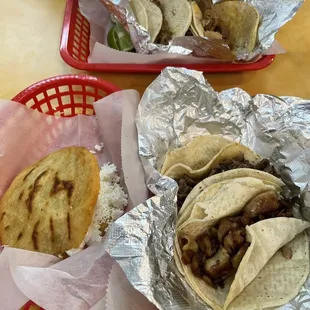 Tacos and gordita!