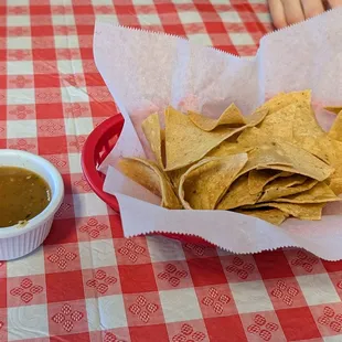 Chips and salsa